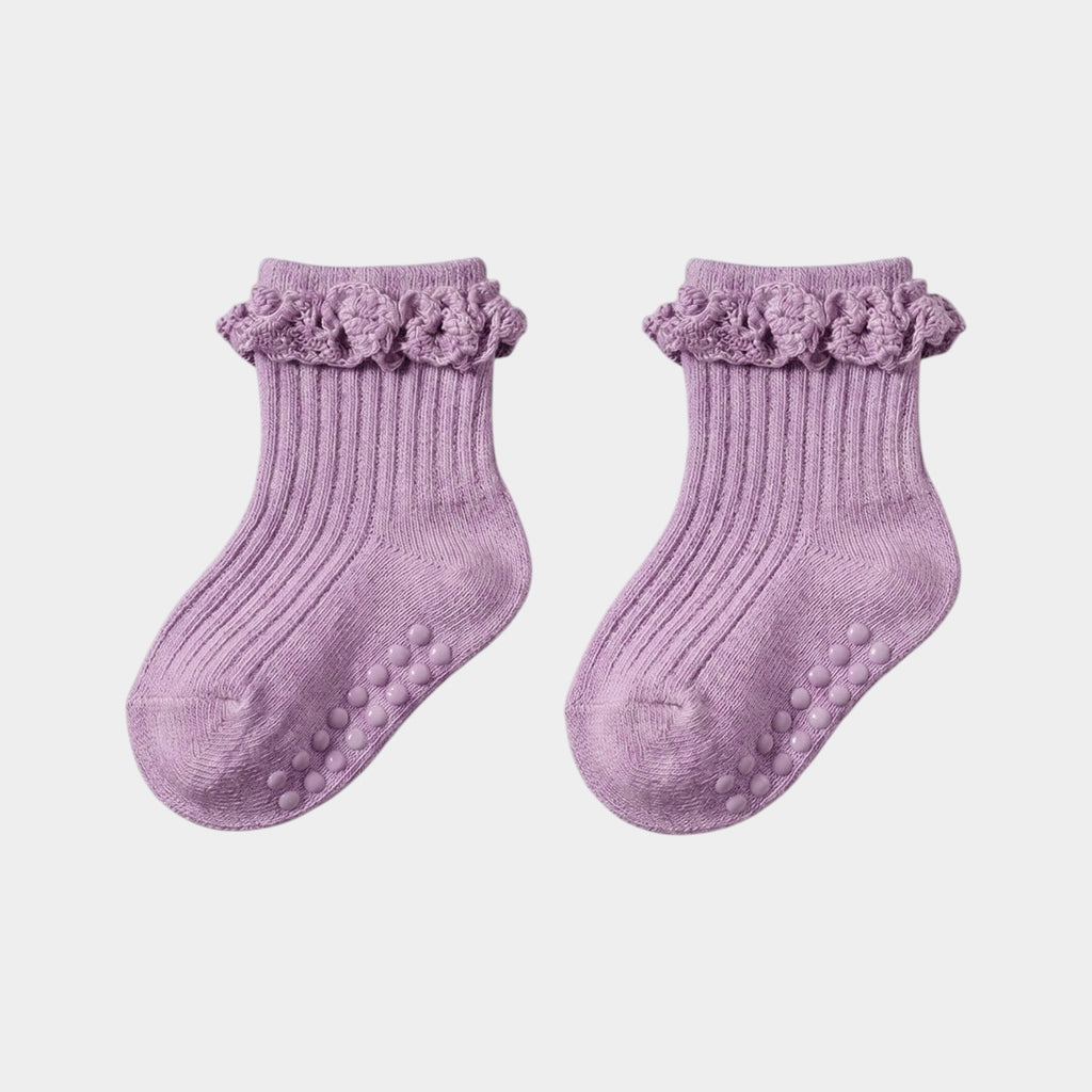 Delicate Lace Ruffle Ribbed Ankle Socks