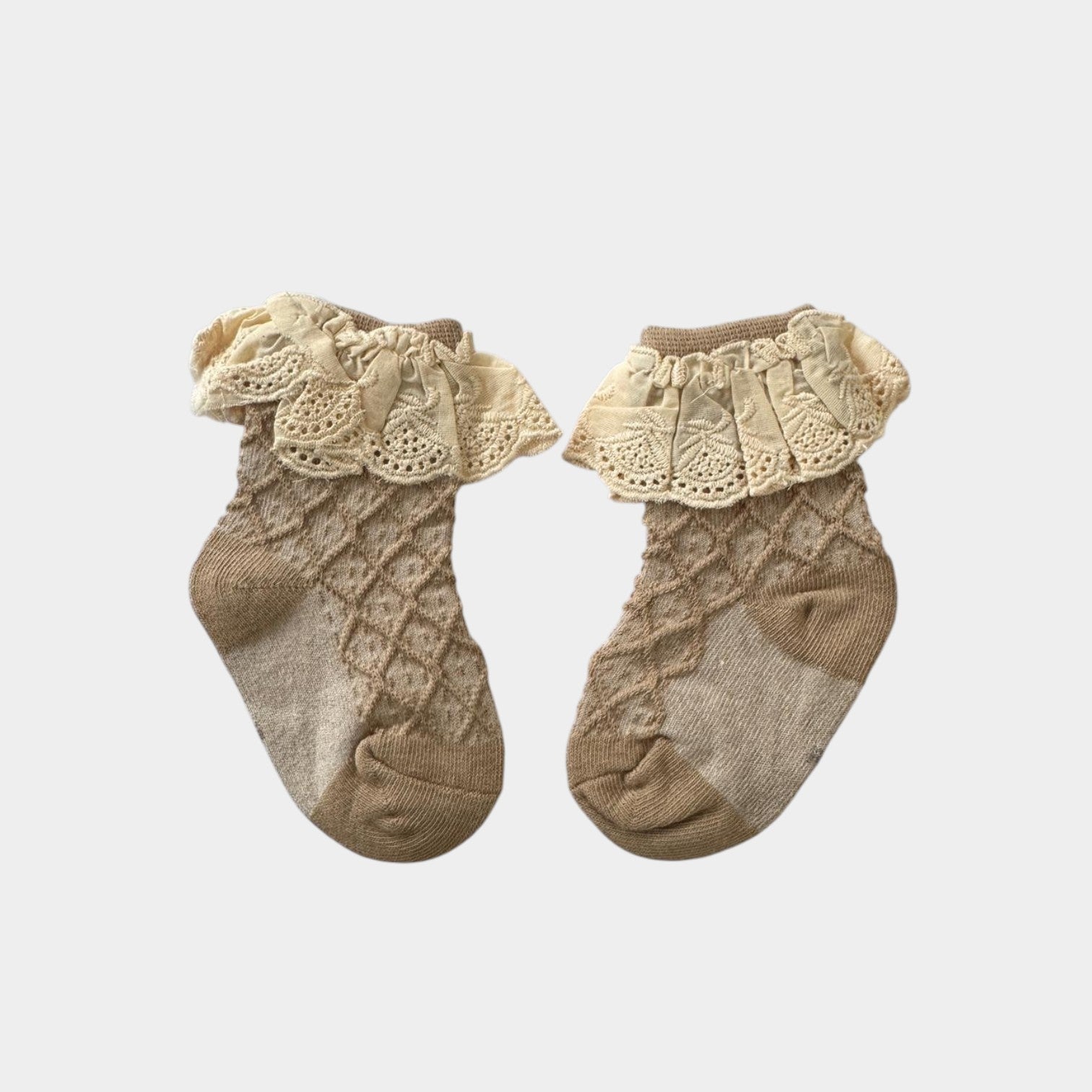 Lace Ruffle Baby Girl Socks – Soft Cotton Neutral