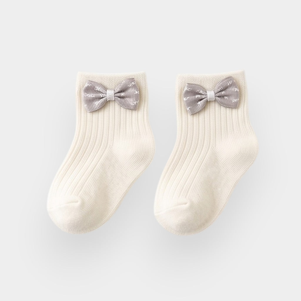 Sweet Petite Bow Ribbed Ankle Socks